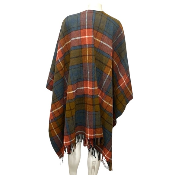 Brontë by moon plaid Lambswool fringe cape - Picture 2 of 5